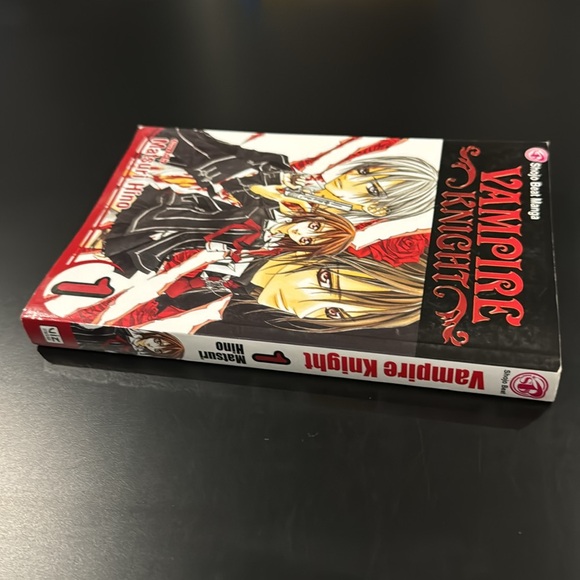 Vampire Knight: Volume 1 by Matsuri Hino - Paperback Manga Novel - Picture 3 of 10